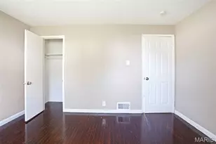 7820 Alert Dr, Saint Louis, MO 63133 - Photo 11