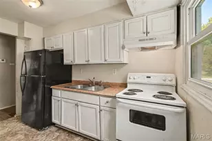 10350 Ross Cir, Saint Louis, MO 63137 - Photo 5