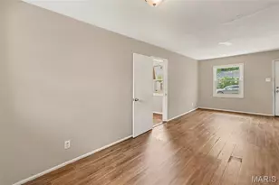 10350 Ross Cir, Saint Louis, MO 63137 - Photo 3