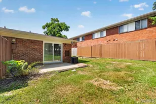 10510 Carroll Wood Way, Saint Louis, MO 63128 - Photo 23