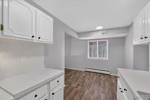 10510 Carroll Wood Way, Saint Louis, MO 63128 - Photo 13