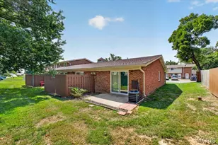 10510 Carroll Wood Way, Saint Louis, MO 63128 - Photo 25
