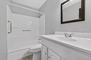 10510 Carroll Wood Way, Saint Louis, MO 63128 - Photo 15