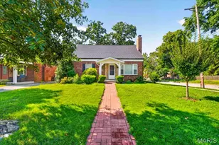 900 Dwyer Ave, Kirkwood, MO 63122 - Photo 1