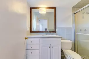 8016 Davis Dr, Saint Louis, MO 63105 - Photo 31