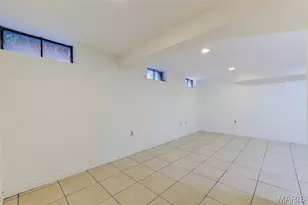8016 Davis Dr, Saint Louis, MO 63105 - Photo 39