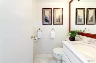 8016 Davis Dr, Saint Louis, MO 63105 - Photo 25