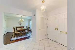 8016 Davis Dr, Saint Louis, MO 63105 - Photo 3