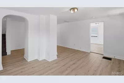7721 W Ranken Avenue, Richmond Heights, MO 63117 - Photo 7