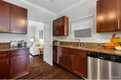 2130 Franz Park Lane, Saint Louis, MO 63139 - Photo 15