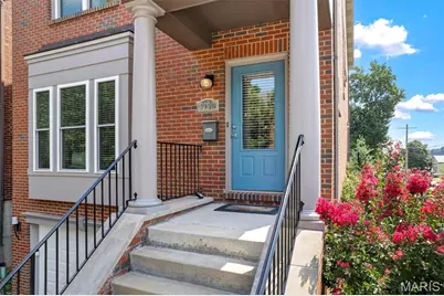 2130 Franz Park Lane, Saint Louis, MO 63139 - Photo 3