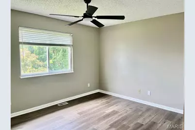 3060 Laurel Village Circle, Saint Peters, MO 63376 - Photo 7