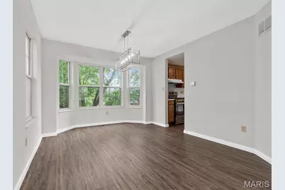 5510 Hennessey Court, Saint Louis, MO 63139 - Photo 9