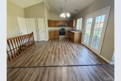 2744 Chapel View Drive, Florissant, MO 63031 - Photo 3