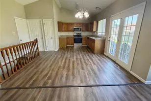 2744 Chapel View Dr, Florissant, MO 63031 - Photo 3