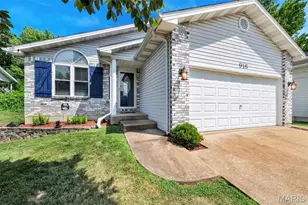 916 Valentine St, Festus, MO 63028 - Photo 1