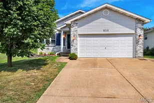 916 Valentine St, Festus, MO 63028 - Photo 3