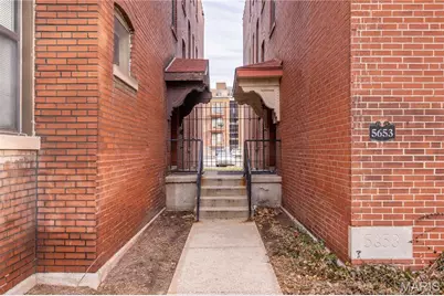 5653 Waterman Boulevard #1N, Saint Louis, MO 63112 - Photo 3
