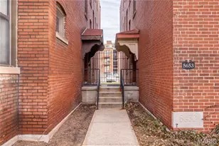 5653 Waterman Blvd, Saint Louis, MO 63112 - Photo 3