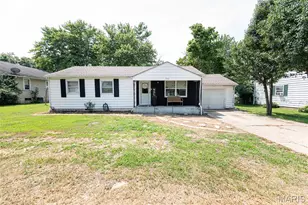706 Apple Ave, New Melle, MO 65013 - Photo 1
