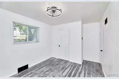 1370 Acredale Drive, Florissant, MO 63033 - Photo 19