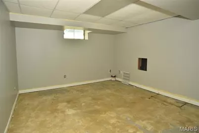 280 W Saint Anthony Lane, Florissant, MO 63031 - Photo 11