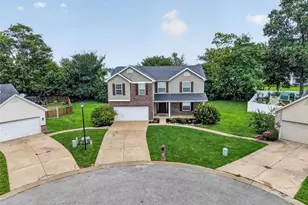 37 Majestic Lakes Ct, Moscow Mills, MO 63362 - Photo 3