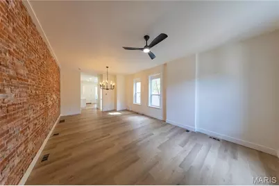 4431 Norfolk Ave Avenue, Saint Louis, MO 63110 - Photo 5