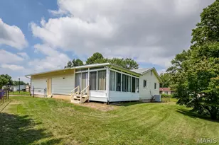 2894 Park New York Dr, Florissant, MO 63031 - Photo 33