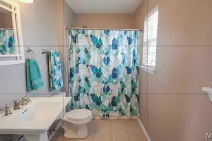 247 Centerfield Dr, O'Fallon, MO 63366 - Photo 5