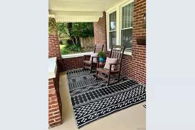 915 N Kingshighway Street, Saint Charles, MO 63301 - Photo 5