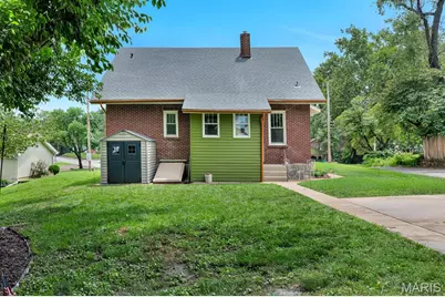 915 N Kingshighway Street, Saint Charles, MO 63301 - Photo 27