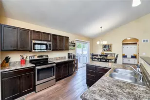 548 Long Train Dr, Troy, MO 63379 - Photo 15