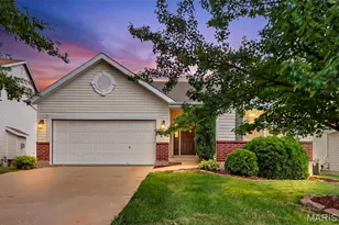 429 Briarchase Pl, Lake Saint Louis, MO 63367 - Photo 1