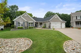 731 Autumnwood Forest Dr, Lake Saint Louis, MO 63367 - Photo 5