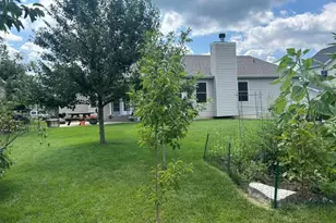 12 Shady River Ct, O'Fallon, MO 63366 - Photo 5