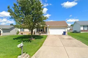 54 Spring Hill Cir, Wright City, MO 63390 - Photo 1