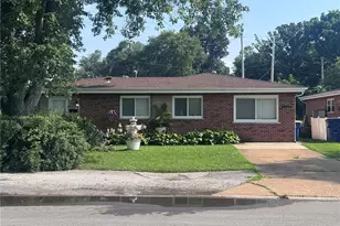 10792 Tropic Dr, Saint Ann, MO 63074 - Photo 1