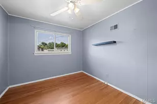 810 Carmelita Ln, Florissant, MO 63031 - Photo 7