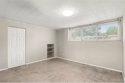 1530 Loveland Drive, Florissant, MO 63031 - Photo 13