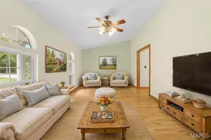15 Oak Valley Dr, Washington, MO 63090 - Photo 3