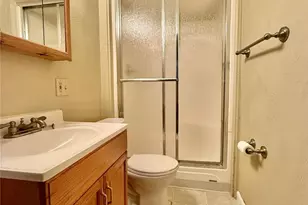 317 Earlsfield Ln, Saint Louis, MO 63125 - Photo 25
