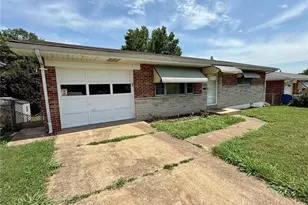 317 Earlsfield Ln, Saint Louis, MO 63125 - Photo 3