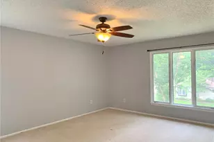 15237 Kempwood Dr, Chesterfield, MO 63017 - Photo 17