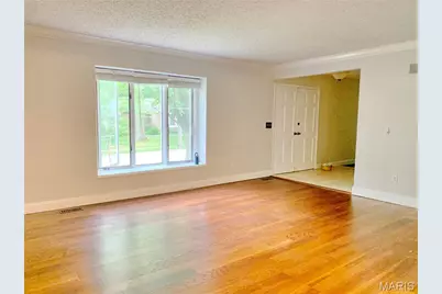 15237 Kempwood Drive, Chesterfield, MO 63017 - Photo 3