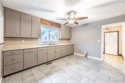 904 N Middle Street, Farmington, MO 63640 - Photo 9