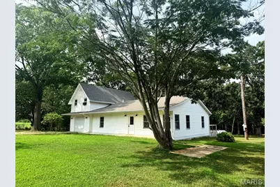 2803 Highway J, Bourbon, MO 65441 - Photo 3