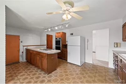 223 Susan Road, Saint Louis, MO 63129 - Photo 7