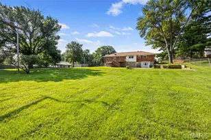 223 Susan Rd, Saint Louis, MO 63129 - Photo 33