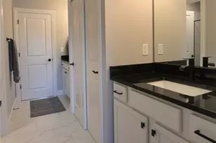 17016 Lakeside Rdg, Chesterfield, MO 63005 - Photo 25